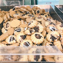 Shanghai old specialty Harbin food factory pure milk chocolate pull flower 250g daily fresh