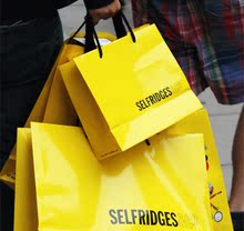 Британский официальный сайт универмага British Selfridges Бесплатная сумочка для сумочки