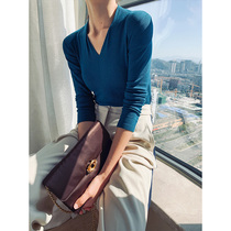 Royal blue V-neck long sleeve knitted base shirt female thin spring 2021 New Wild slim slim top