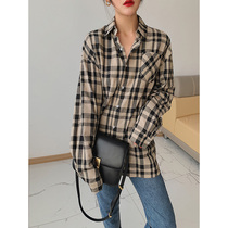 Hong Kong taste plaid two wear big shirt fashionable plaid shirt 2021 new spring and autumn casual top Tide womens clothing