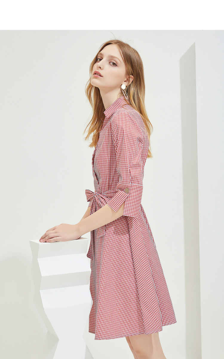 格子连衣裙女衣香丽影2018秋装新款气质v领系带收腰七分袖a字裙