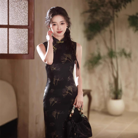 2025 spring and summer new imitation acetic acid printed long cheongsam high-end elegant sleeveless cheongsam new Chinese style cheongsam
2025 spring and summer new imitation acetic acid printed long cheongsam high-end elegant sleeveless cheongsam new Chinese style cheongsam