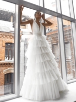 Law-style main wedding dress 2022 new bridal air quality light extravagant senior texture palace windy light wedding gown princess