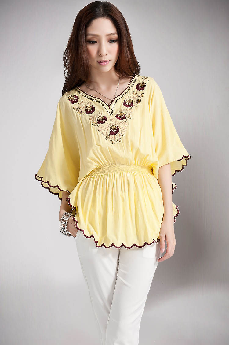 2015夏装新款女装宽松大码淑女小v领精致绣花蝴蝶袖衬衫tx0111