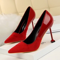 1716-17 European and American wind sexy high-heeled shoes high heel with shallow mouth tines nightclub paint maomao color matching shoes