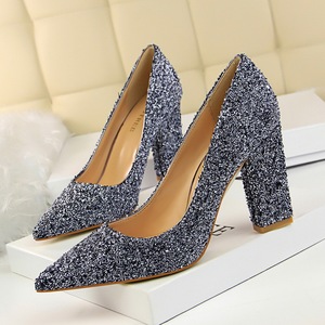5239-7 European and American wind fashion show thin and sexy high heels thick with nightclub with shallow mouth pointed