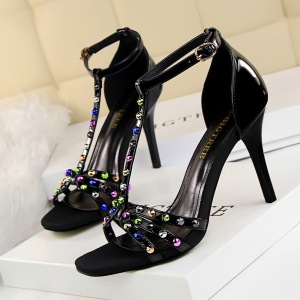 999-2 the European and American wind fashion sexy nightclub show thin summer shoes with high heels hollow out colorful d