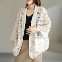 Xiao said French style elegant and elegant temperament with slim pure color hook lace lace suit jacket woman 70% sleeves