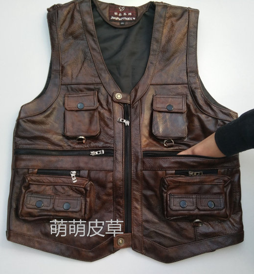 Genuine leather vest for men, middle-aged and elderly, first layer of cowhide leather, spring, autumn and winter leisure outdoor mountaineering vest reporter knives
Genuine leather vest for men, middle-aged and elderly, first layer of cowhide leather, spring, autumn and winter leisure outdoor mountaineering vest reporter knives