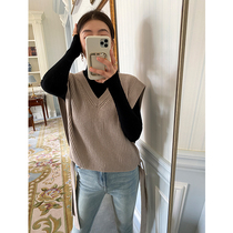 9.09 Autumn New Products|Fashionable Folding Artifact_Multi-wearing thick needle stick knitted streamer vest shawl