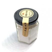 A jar of Hong Kong Amberman Pearl Powder Skin Care 50g