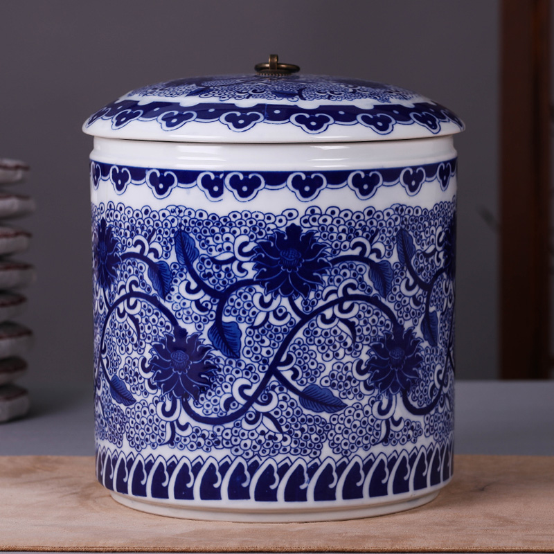 Blue and white porcelain of jingdezhen ceramic POTS large puer tea cake jar airtight jar of household storage tank tea pot