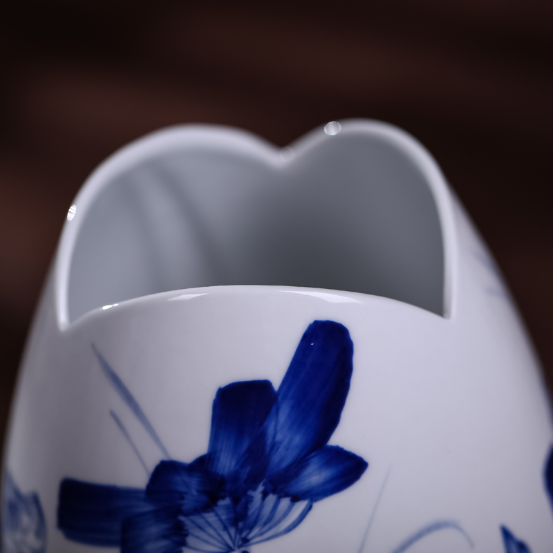 I and contracted household arts and crafts of jingdezhen ceramics hand - made lotus American pastoral flower vases, Chinese style