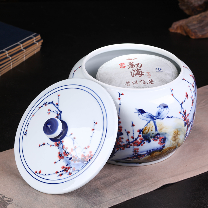 Jingdezhen ceramic bread seven pu 'er tea pot large tea POTS sealed as cans of tea cake tin box