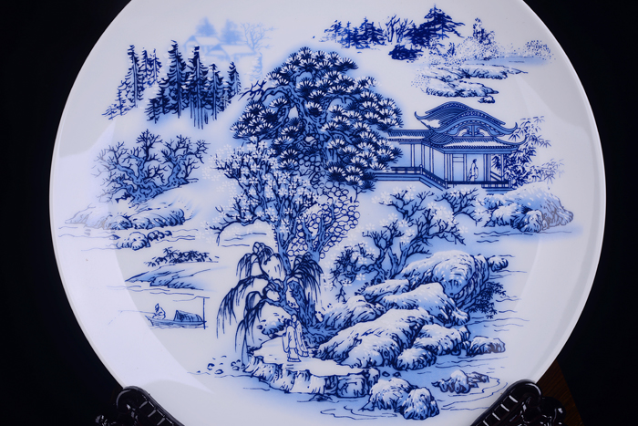 Modern Chinese blue and white porcelain of jingdezhen ceramics landscape decoration plate household act the role ofing is tasted furnishing articles