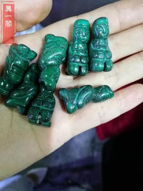 Han Dynasty old turquoise round carved jade kneeling pendant old pendant loose bead necklace bracelet with bead pendant 100