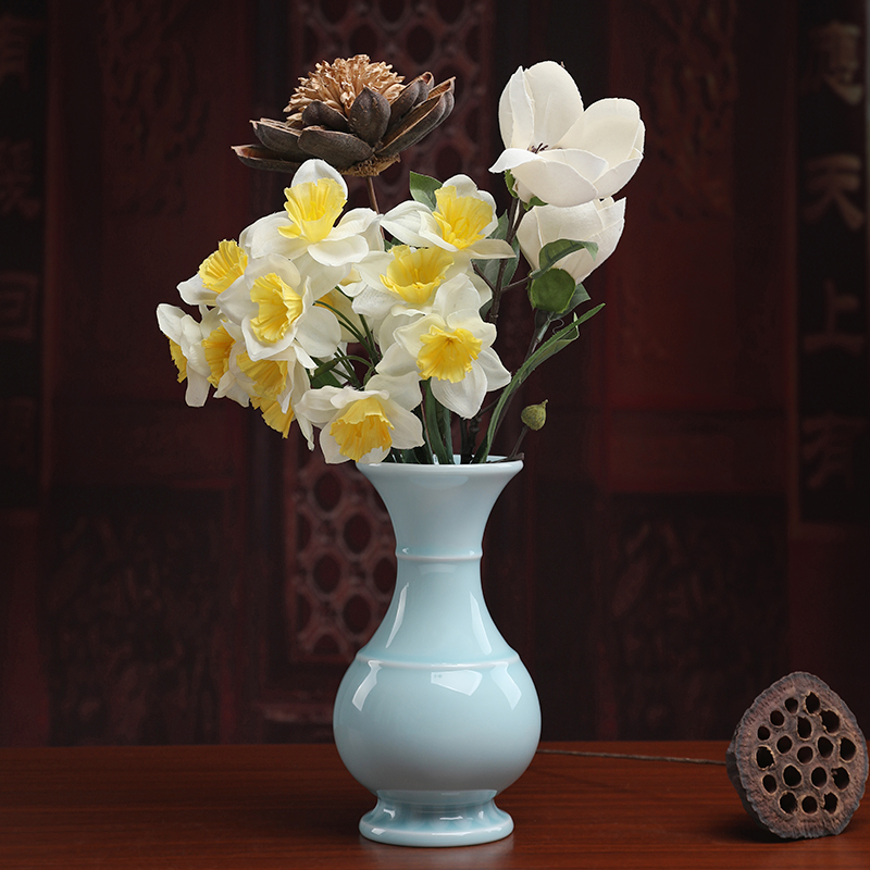 Yutang dai, longquan celadon FoTai Buddha before flower vase is a home for the Buddha to Buddha for the items furnishing articles