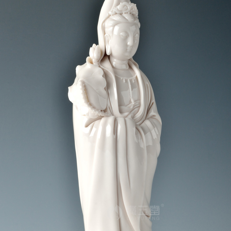 Yutang dai dehua white porcelain ceramic its art master Su Qinghe works/lotus guanyin D29-10