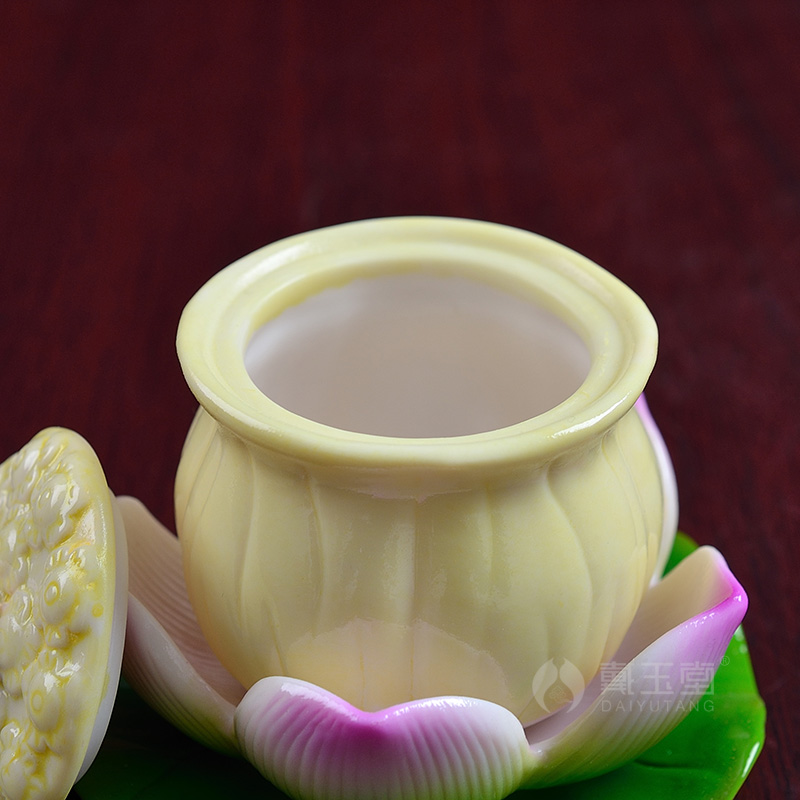 Yutang dai ceramic Buddhism Buddha with supplies to home before FoTai lotus holy water cup with a cup of water supply for the Buddha