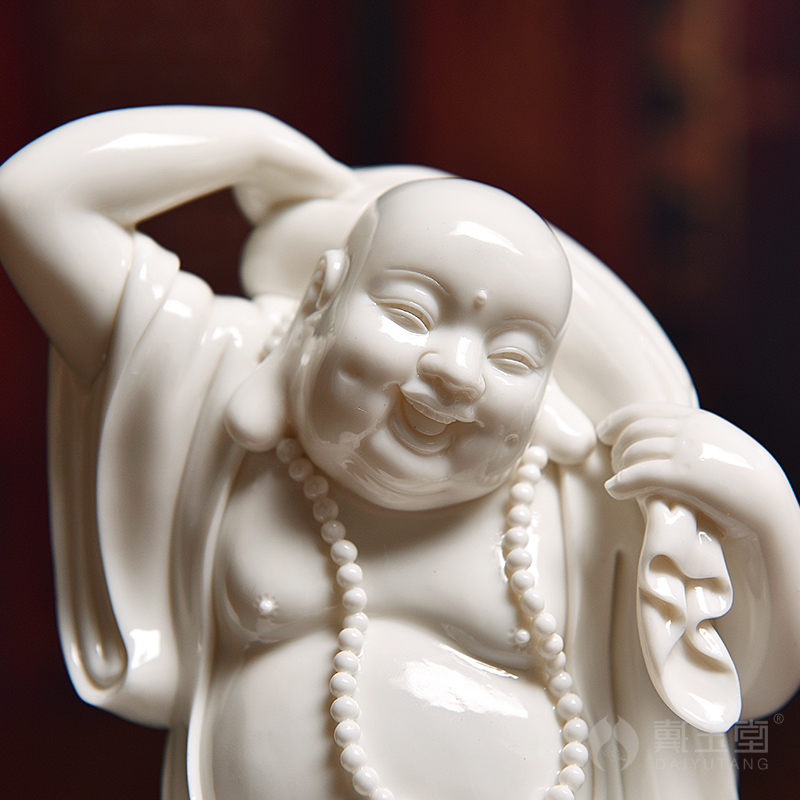 Yutang dai dehua white porcelain bag smiling Buddha maitreya Buddha furnishing articles creative ceramic/sit maitreya D24-103