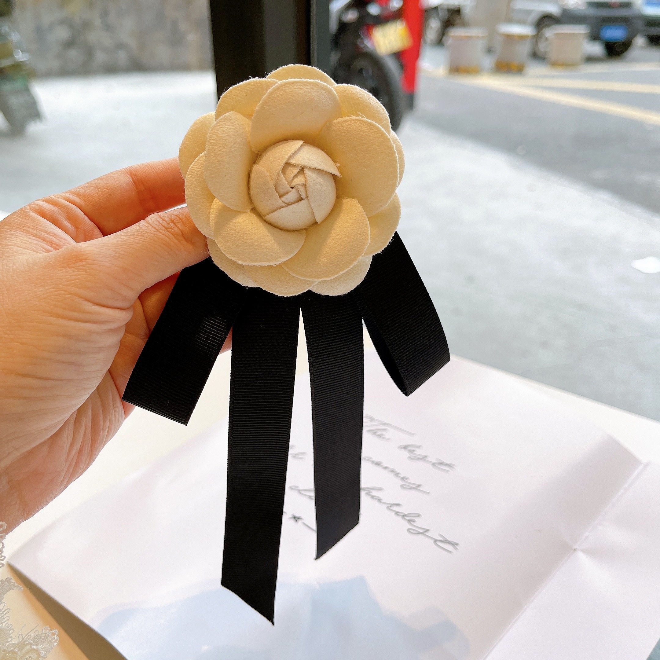 山茶花领结蕾丝长飘带简约职业领花复古领口装饰蝴蝶结别针配饰