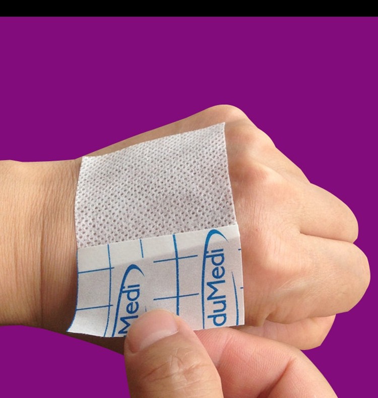 医用胶布无纺布 自粘透气无敏胶布敷贴 自裁膏药贴布15cm*10m