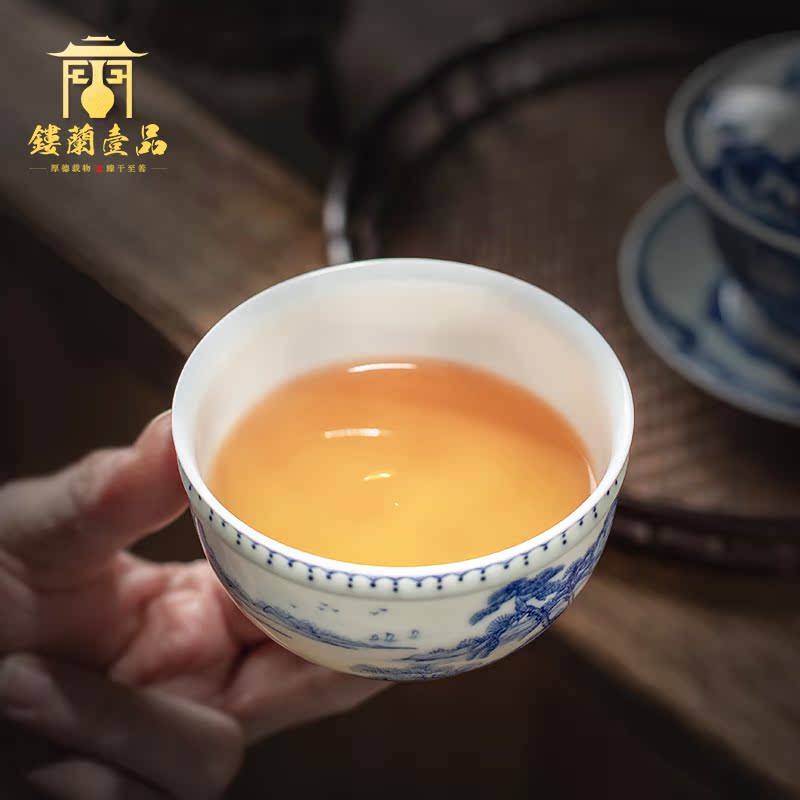 Jingdezhen blue and white landscape ceramic hand - made master cup kung fu tea set sample tea cup single cup large tea bowl of tea cups