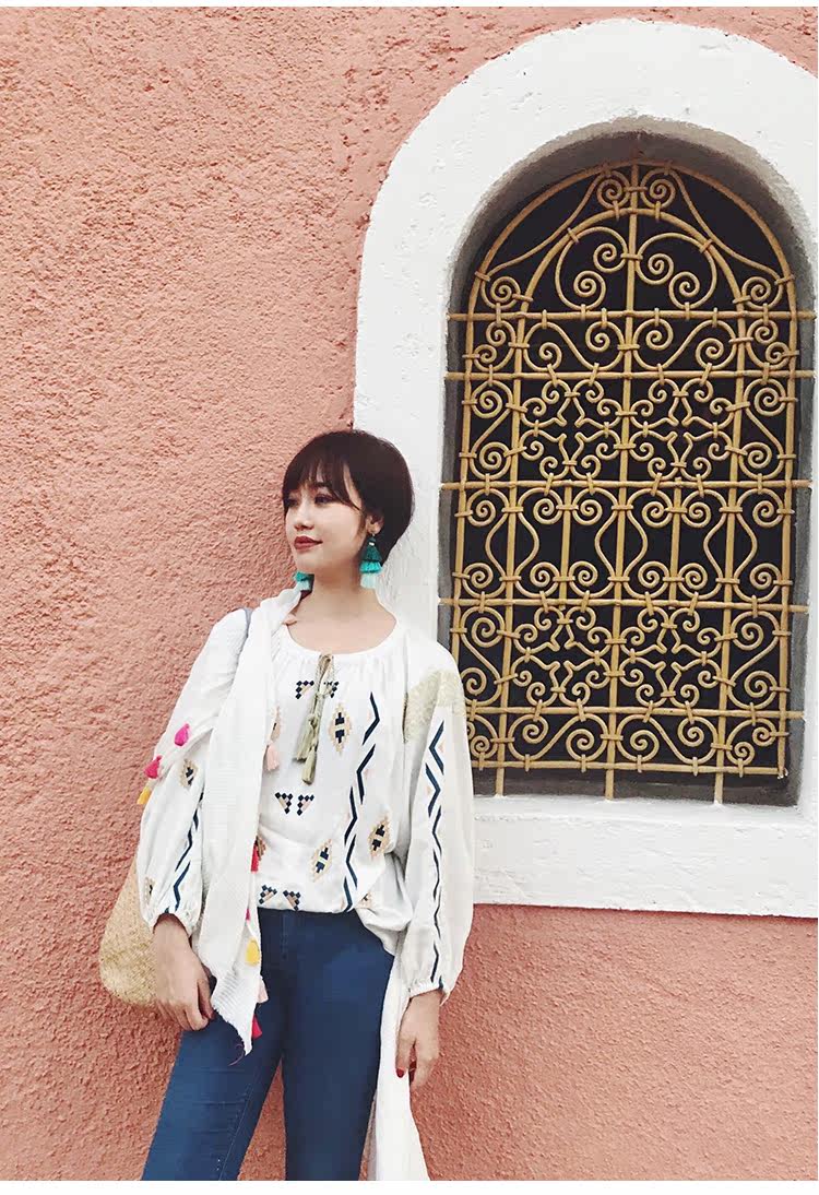 杨姗姗elwing2017新款灯笼袖摩洛哥度假风复古t恤刺绣上衣女夏_不打折
