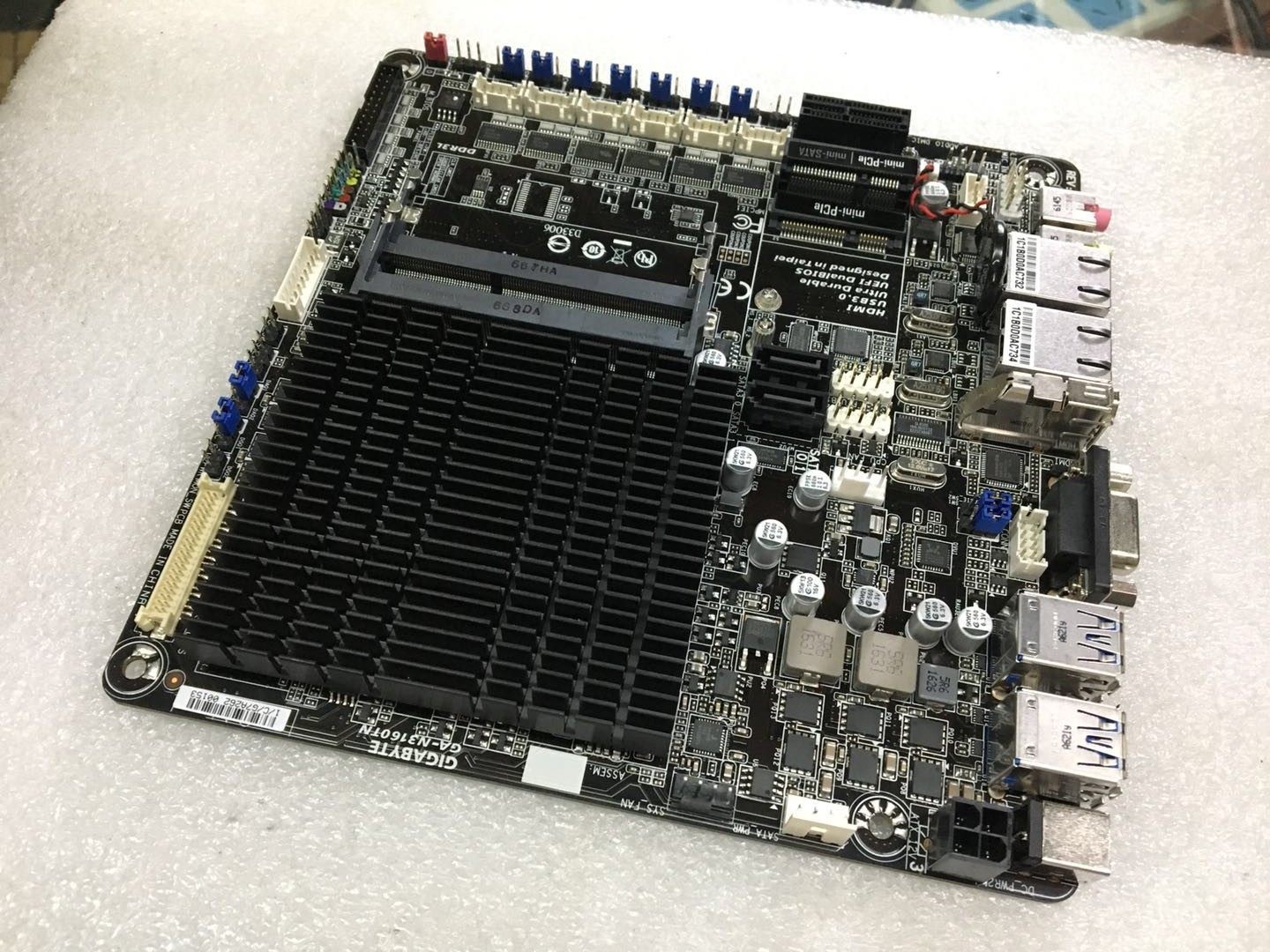gigabyte/技嘉 ga-n3160tn四核n3160/双网6个com迷你工控主板