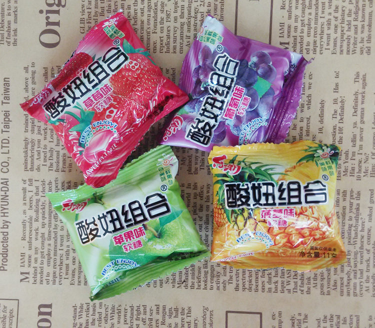 80后经典怀旧零食 乐潮酸妞组合水果味软糖 童年回忆糖果11g/包