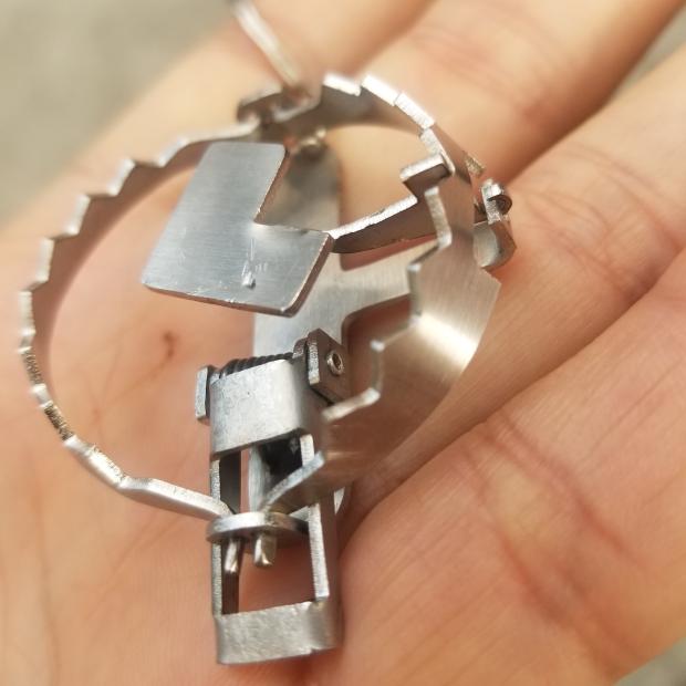 不锈钢手工制作迷你捕兽夹个性创意玩具钥匙扣玩具老鼠夹热卖