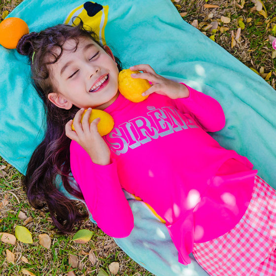 Children's swimsuit sunscreen fast dry girl among girl girl girl girl girls long -sleeved long -sleeved swimsuit swimsuit swimsuit Children's swimsuit sunscreen fast dry girl among girl girl girl girl girls long -sleeved long -sleeved swimsuit swimsuit swimsuit