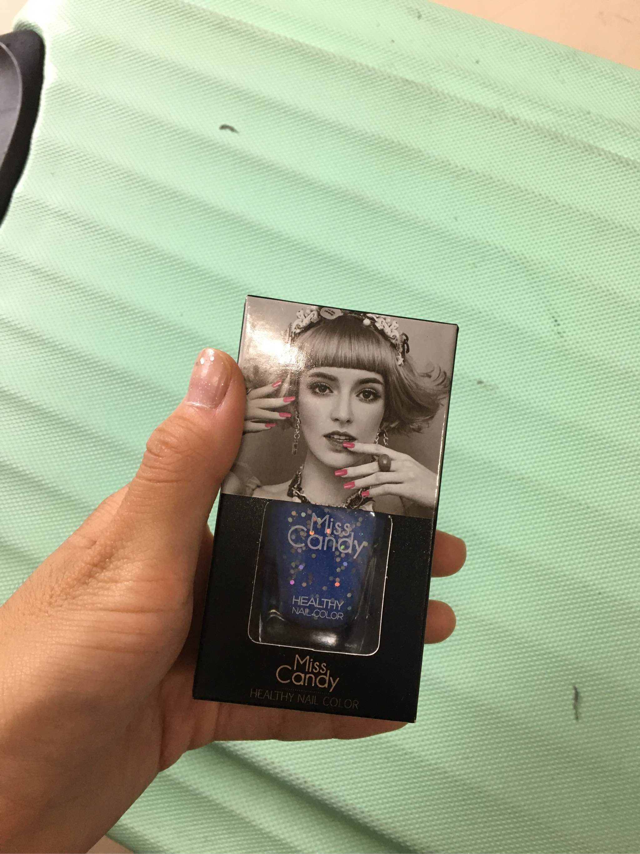 健康可剥甲油 光温变是正规厂商生产的吗?效果好吗?亲自使用后评测,第2张 健康可剥甲油 光温变是正规厂商生产的吗?效果好吗?亲自使用后评测,第2张