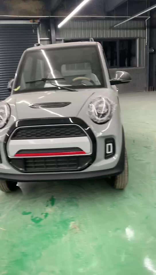 新款电动四轮车全封闭式女士成人新能源高速锂电汽车代步电车