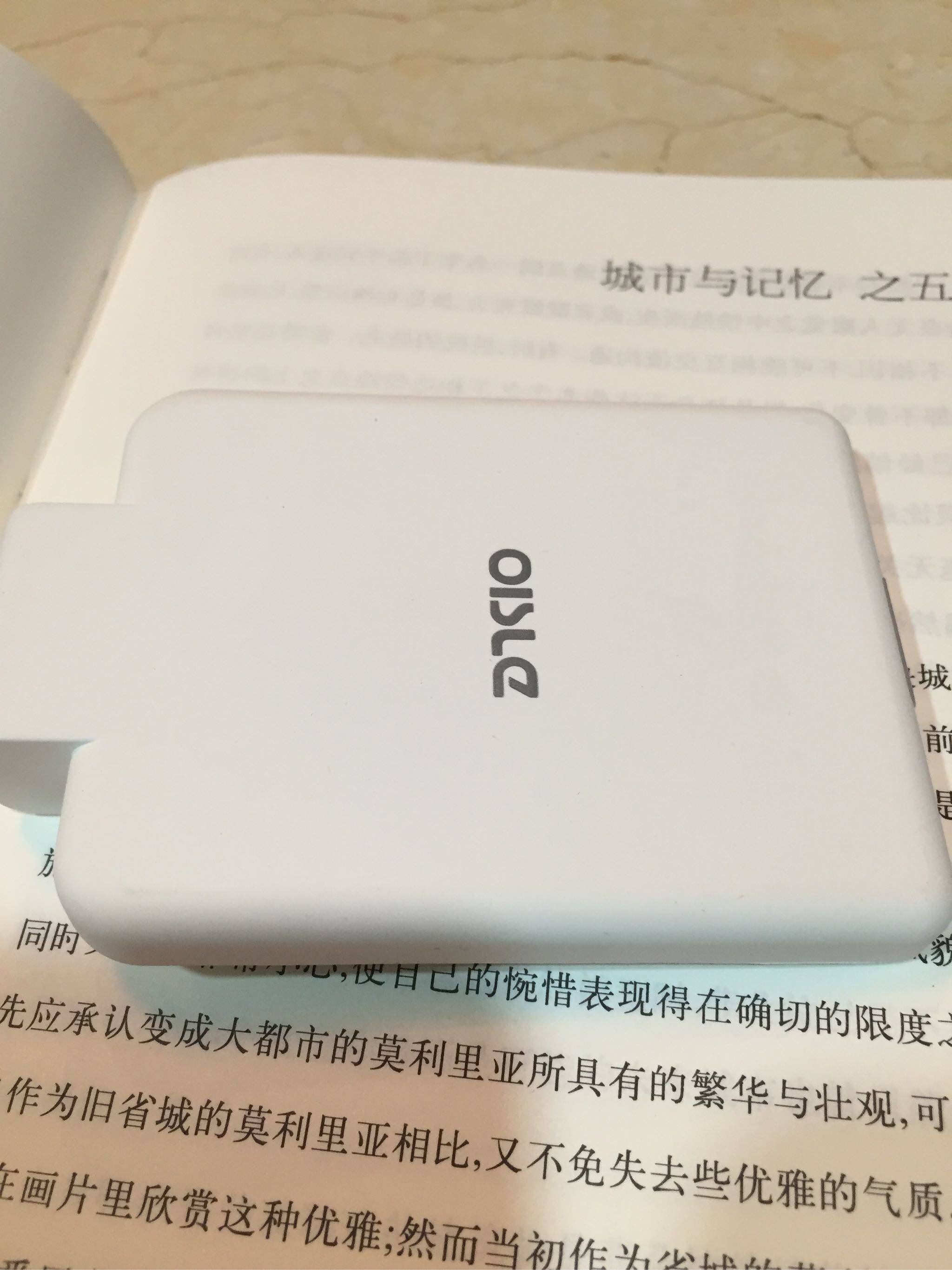 致轻薄小清新背夹充电宝质量怎么样，使用后测评_搜券