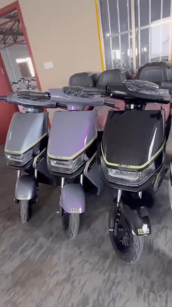 超长续航踏板车60伏72伏电摩跨境电商出口电动车同款高速电摩