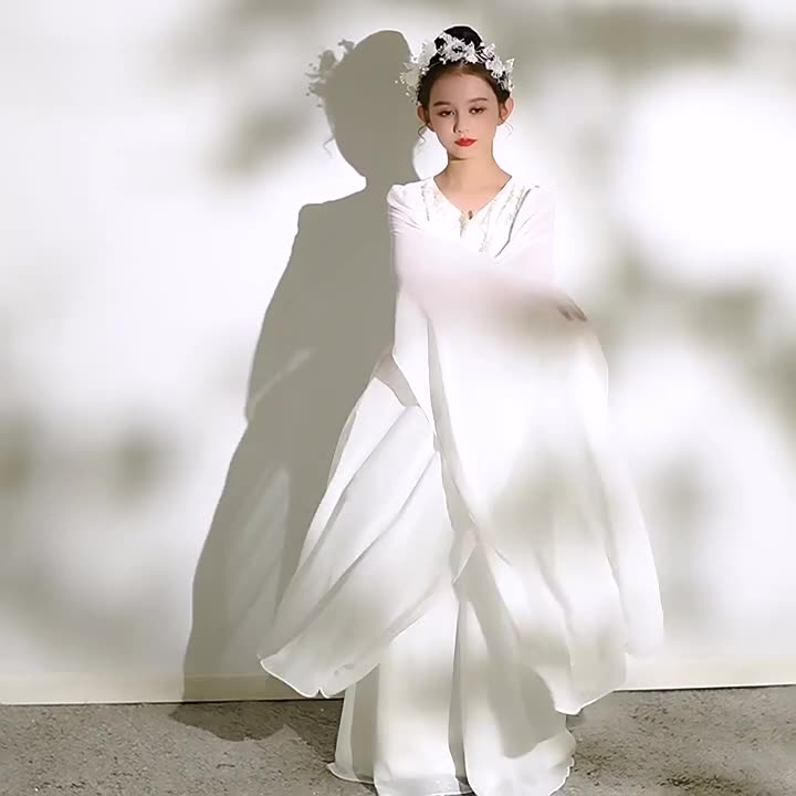 儿童古筝演出服女童白色长款公主裙古风舞台合唱表演小主持人礼服