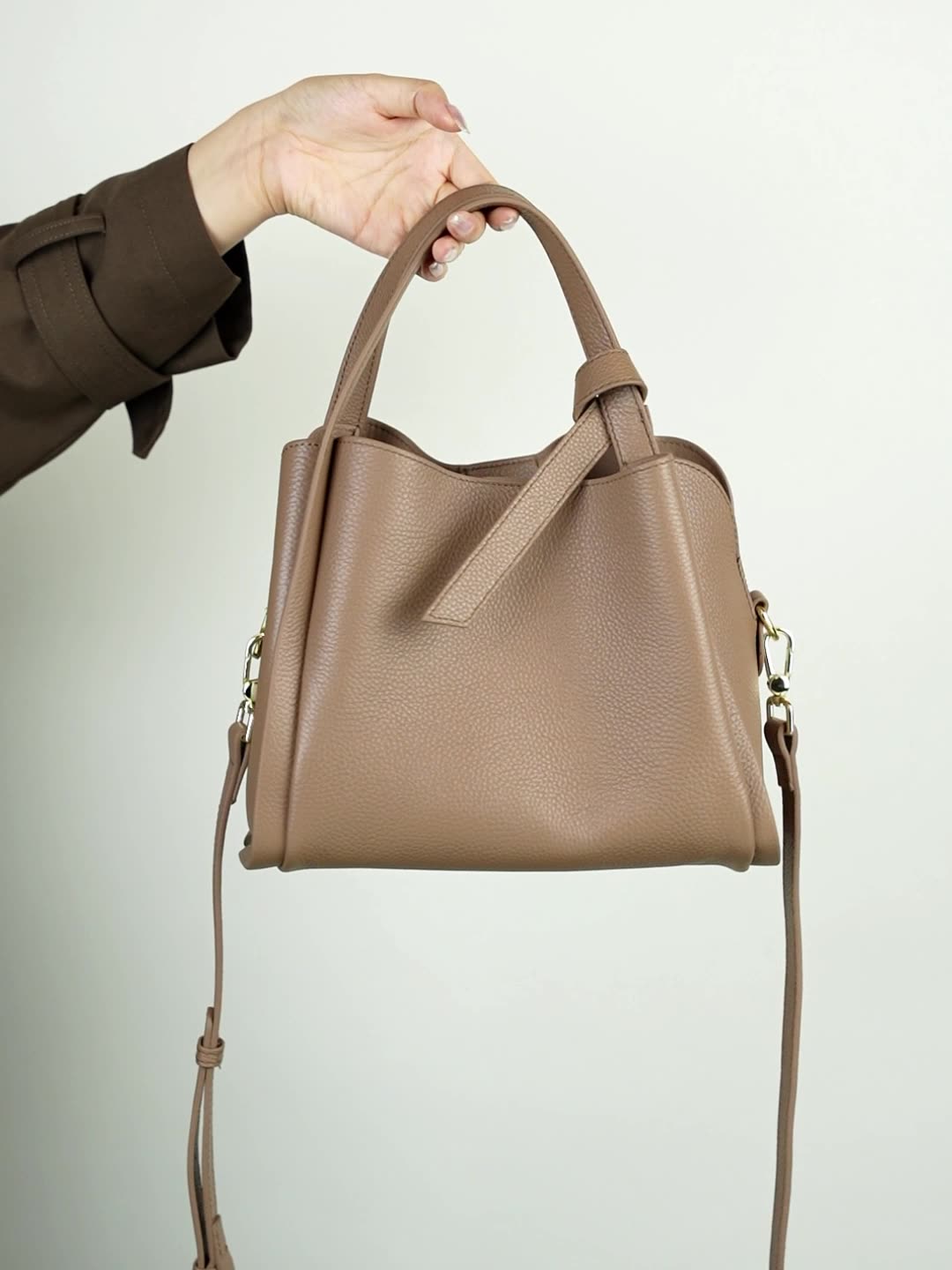 严选真皮手提包包女2024新款菜篮子送妈妈大气斜挎斜挎包牛皮水桶