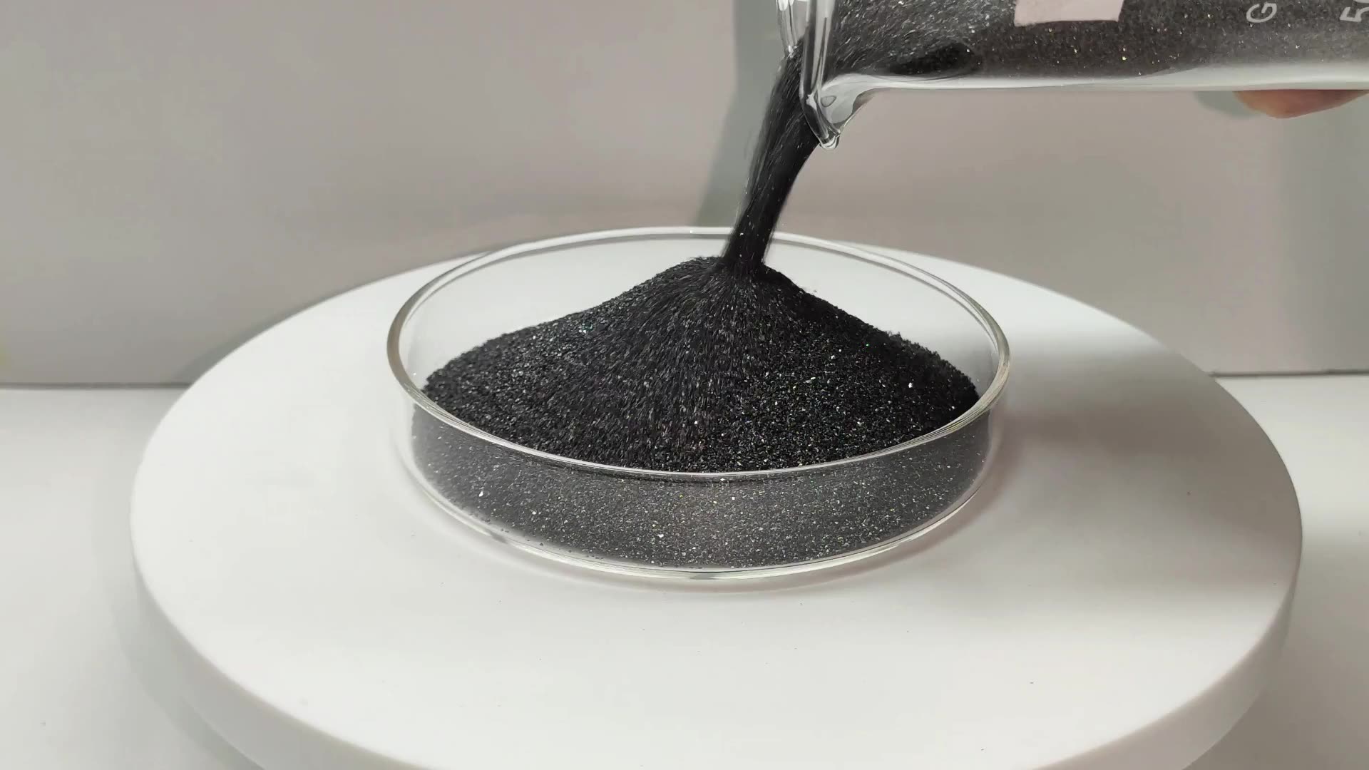 蓝宝石材质抛光用碳化硼粉f500 f600 f800 f1000f1500 碳化硼细粉