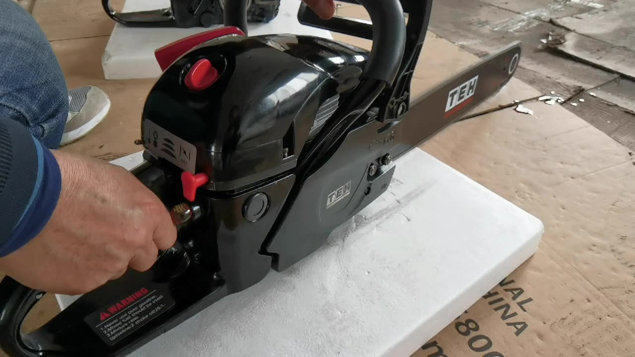 2400w动力手持式汽油链锯单缸链锯切割