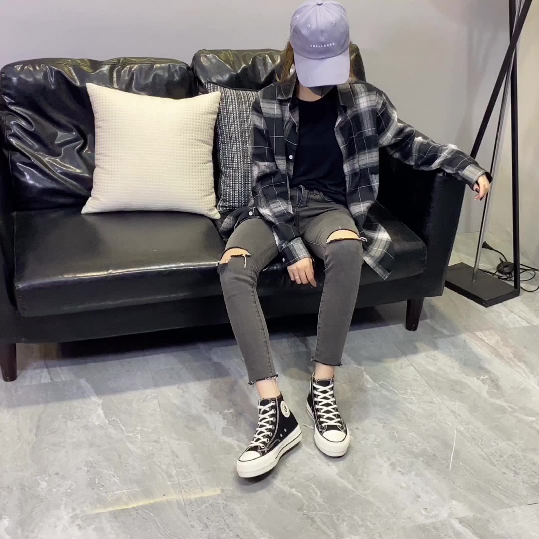 为什么这双高帮帆布鞋成了秋季穿搭首选?