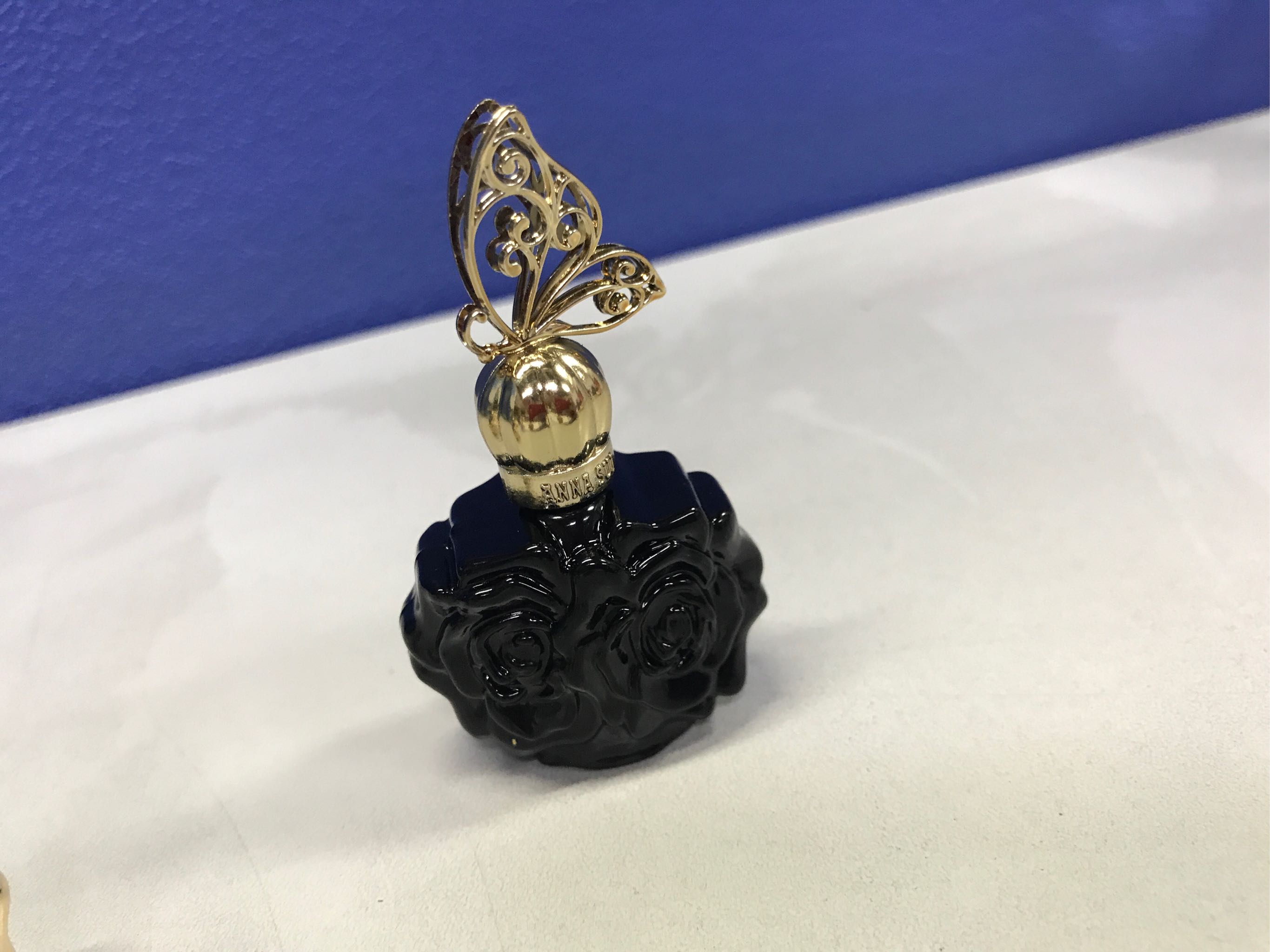 原装进口安娜苏紫蝶恋香水礼盒怎么样好用吗是名牌吗,真实使用体验(经典国货品牌),第9张 原装进口安娜苏紫蝶恋香水礼盒怎么样好用吗是名牌吗,真实使用体验(经典国货品牌),第9张