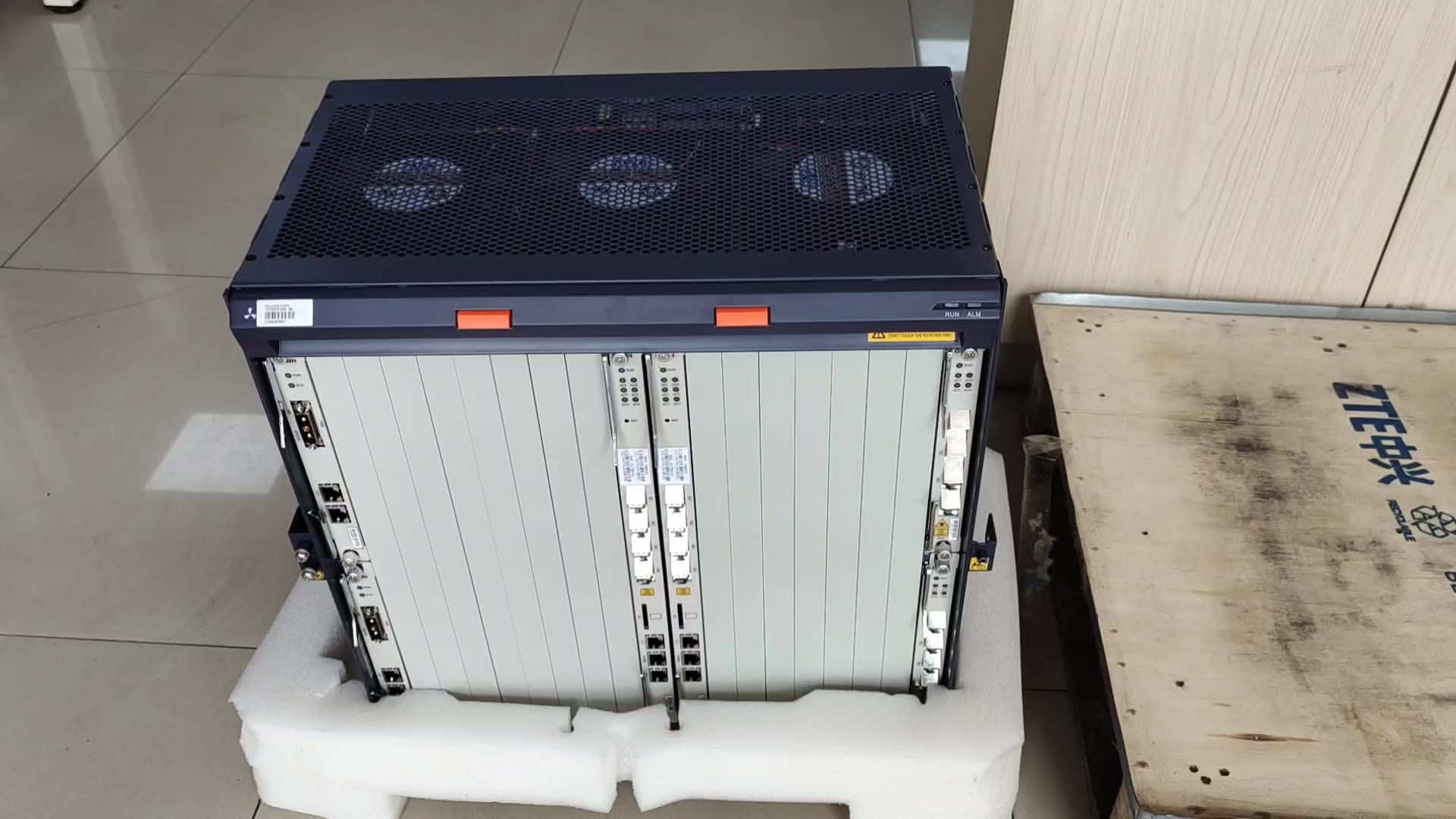 bran new ftth zte zxa10 c300 gpon epon olt with gtgh gtgo c