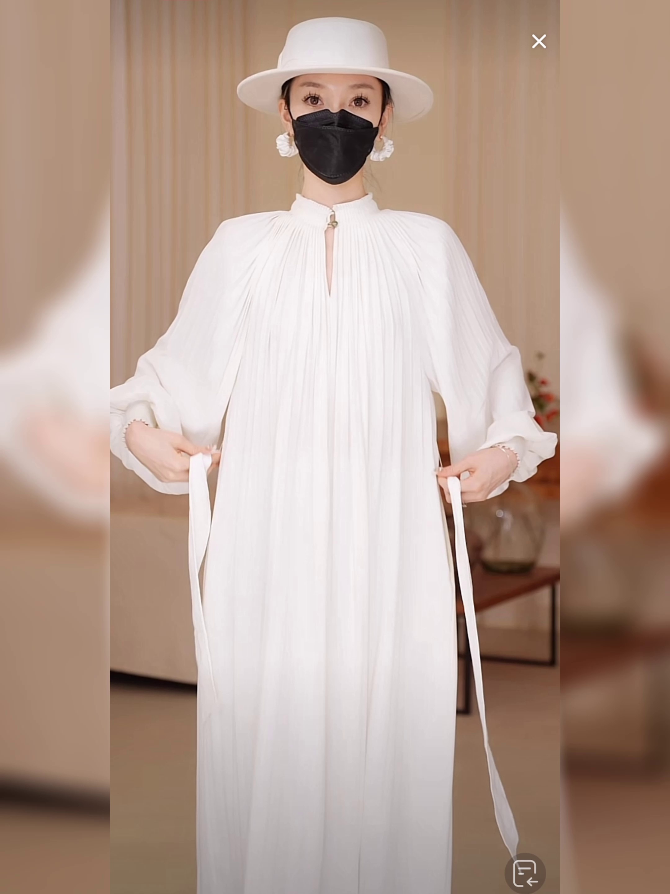 2025秋季新款白色连衣裙女高级感爆棚穿搭神器来了。