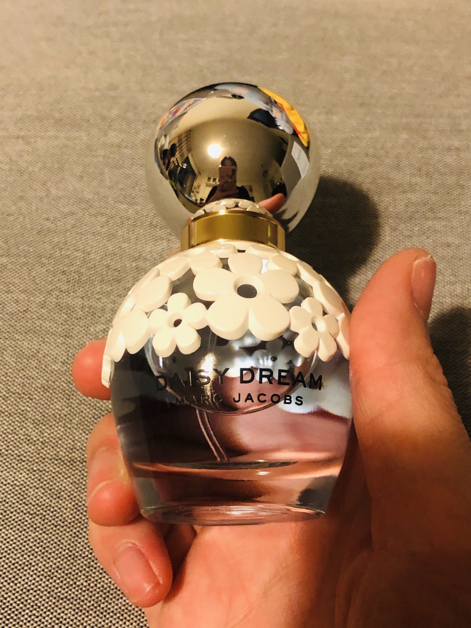 莫杰雏菊梦境淡香氛30ml怎么样?好用吗?亲自使用分享,第5张 莫杰雏菊梦境淡香氛30ml怎么样?好用吗?亲自使用分享,第5张
