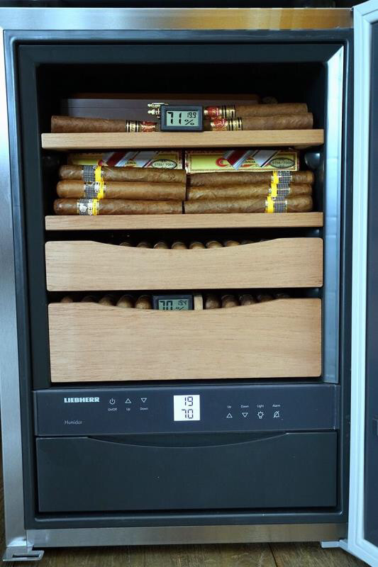 德国利勃海尔liebherr雪茄柜zkes453恒温恒湿独立式