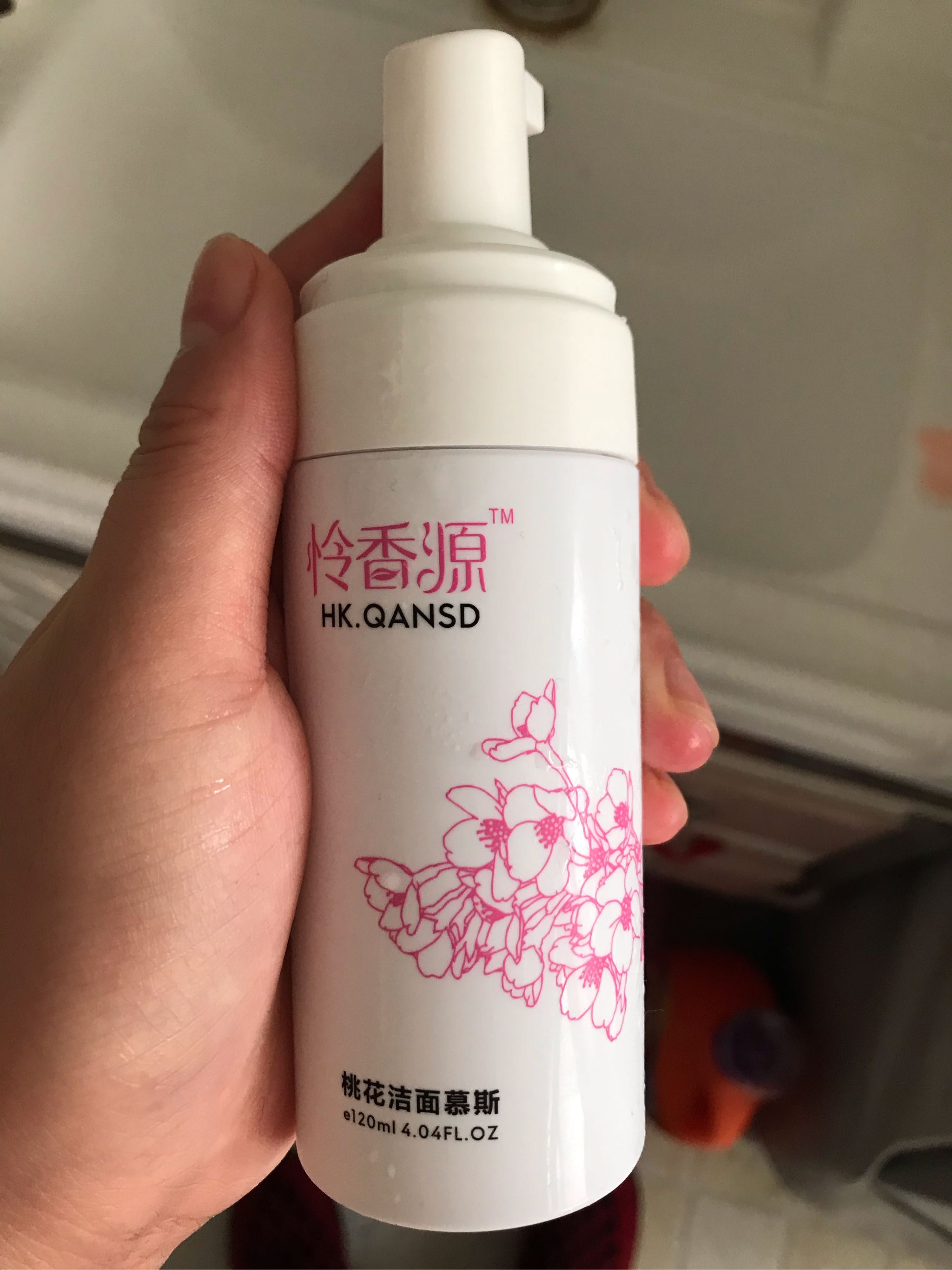 桃花精华洁面慕斯洗卸二合一效果怎么样,真的好用吗?使用两周真实效果,第3张 桃花精华洁面慕斯洗卸二合一效果怎么样,真的好用吗?使用两周真实效果,第3张