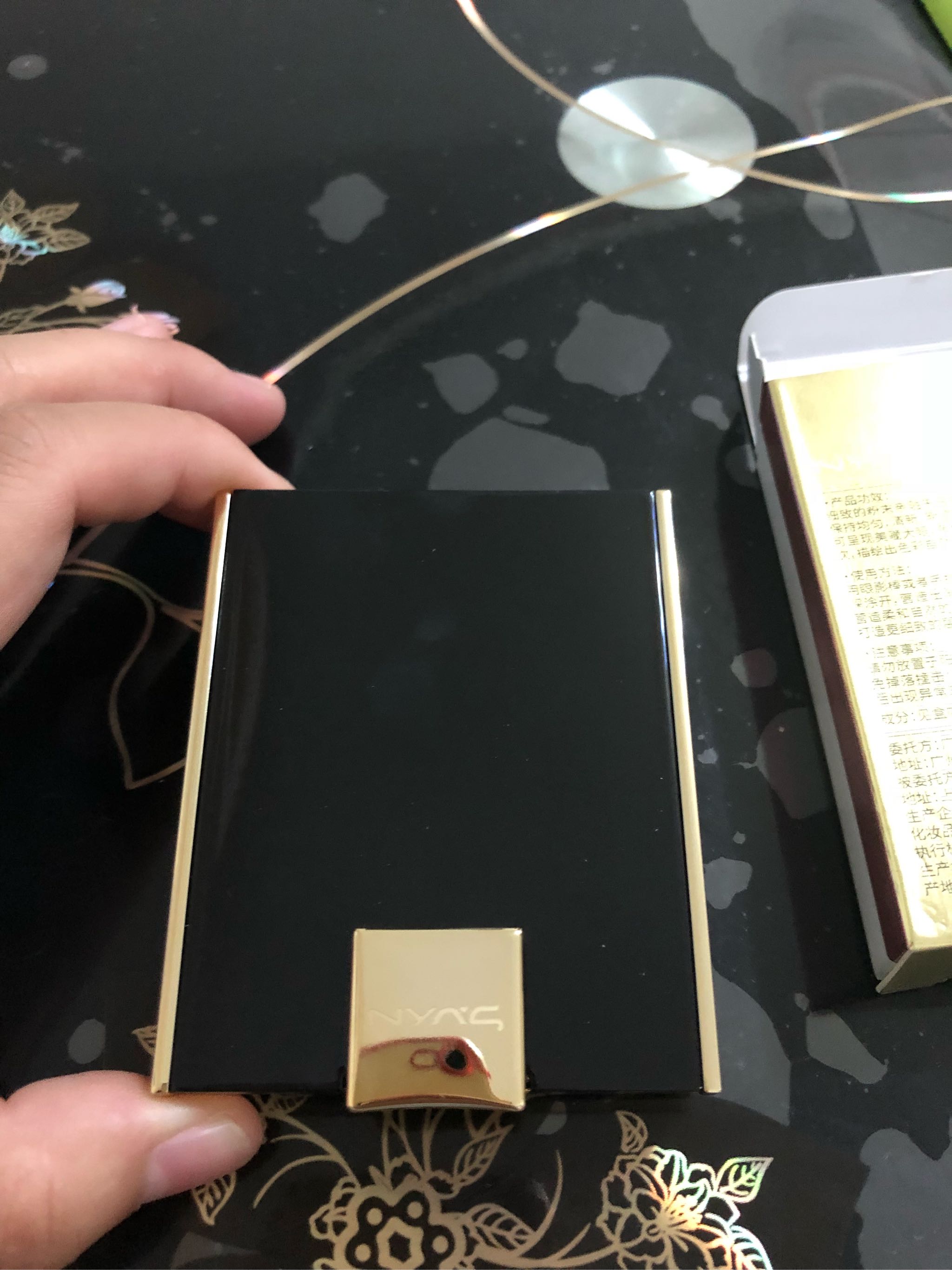 抖音同款 人鱼姬珠光六色眼影盘好不好用,入手后1个月来评价,第9张 抖音同款 人鱼姬珠光六色眼影盘好不好用,入手后1个月来评价,第9张