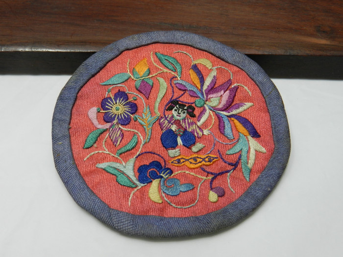 娃娃把莲绣花粉扑圆绣片7866山西晋工可以diy老刺绣老绣片