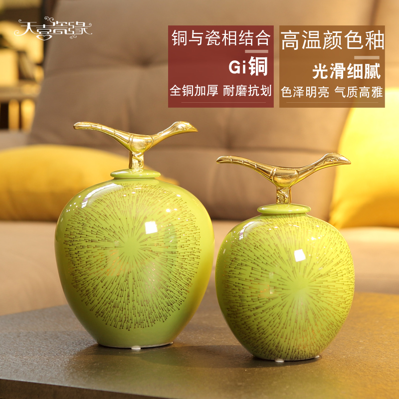Modern European ceramic creative household furnishing articles of the sitting room is small and pure and fresh wine exhibition hall, soft decoration gifts crafts